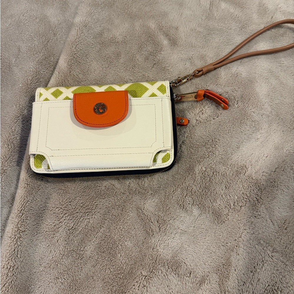 Spartina Stylish White and Green Women's Wallet Wristlet.